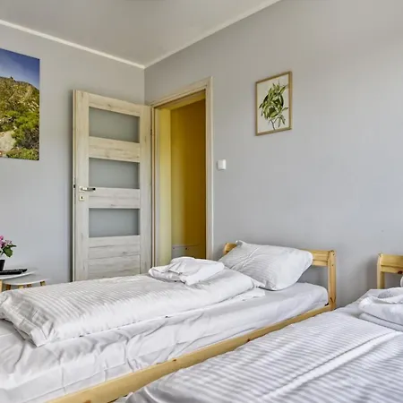 Warynskiego, Sun & Snow