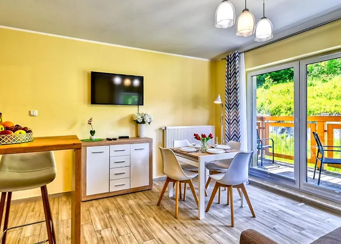 Warynskiego, Sun & Snow *