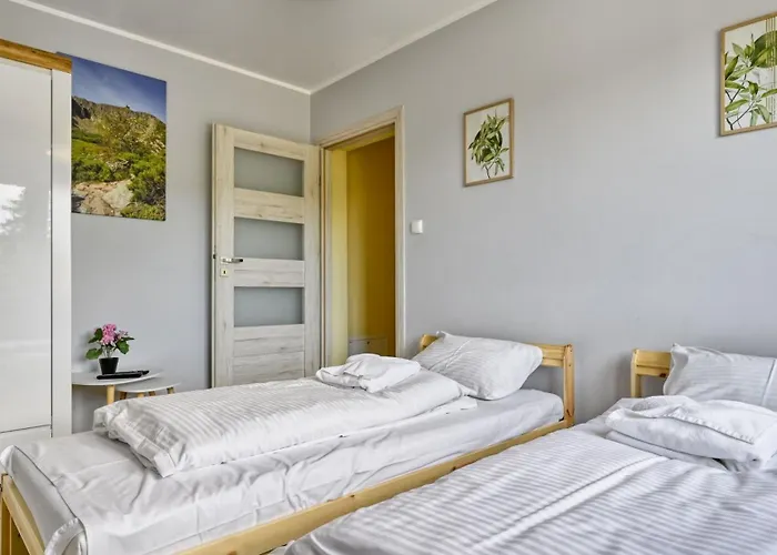 Warynskiego, Sun & Snow